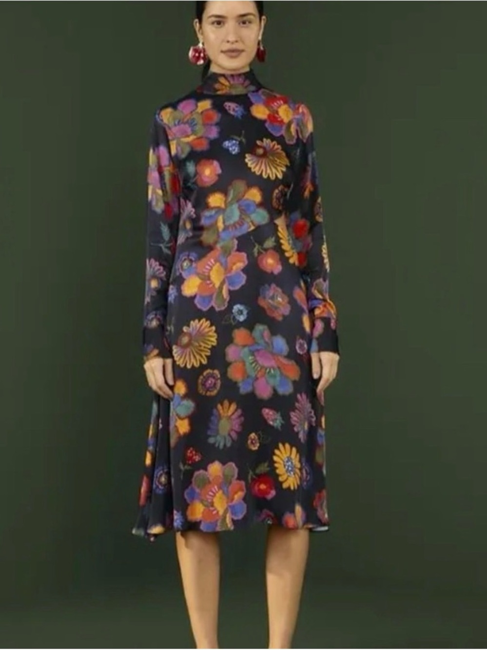 Farm Rio “Lily’s Garden” Long-Sleeve Midi dress Floral Size Large w/ Cutout NWT